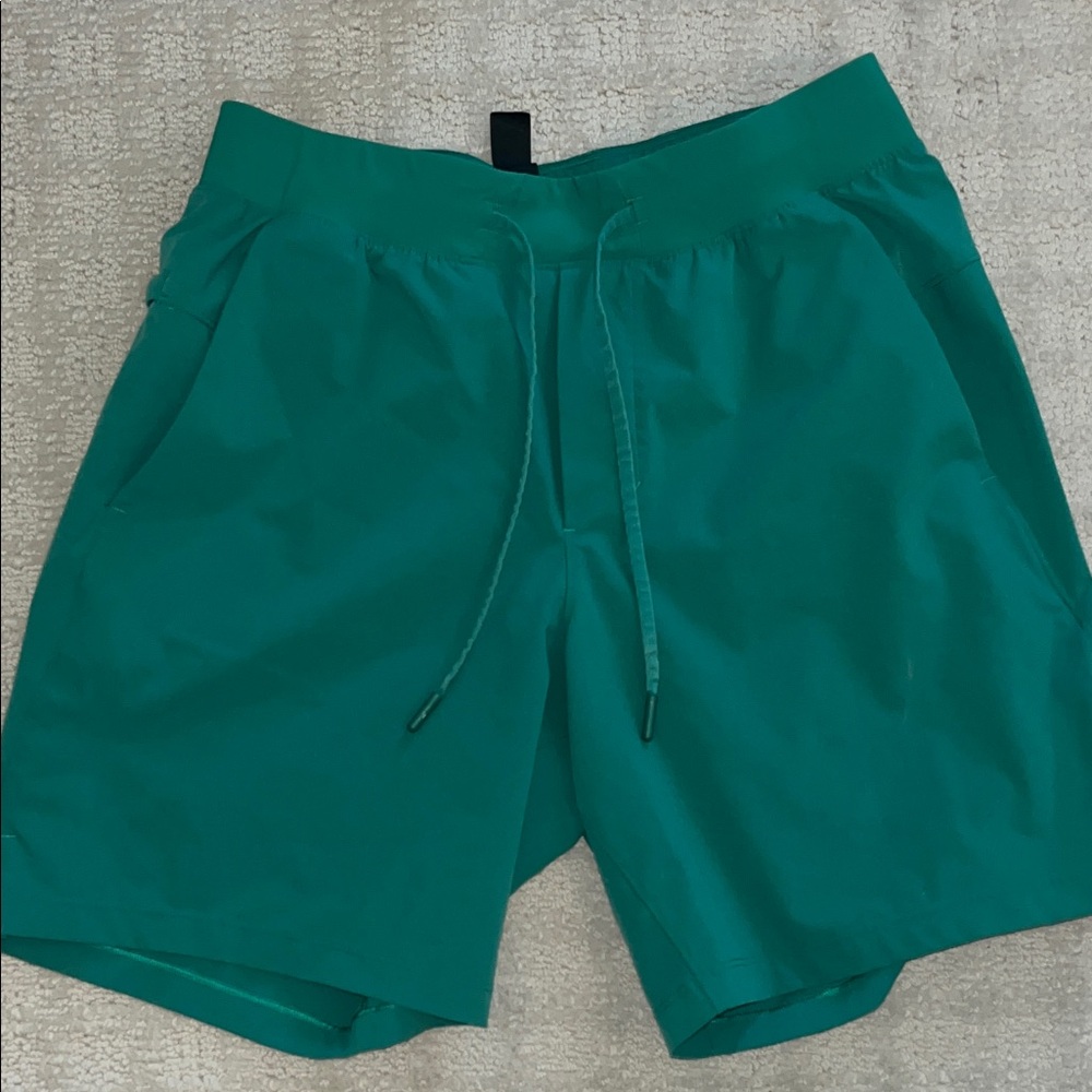 Men’s Lululemon shorts